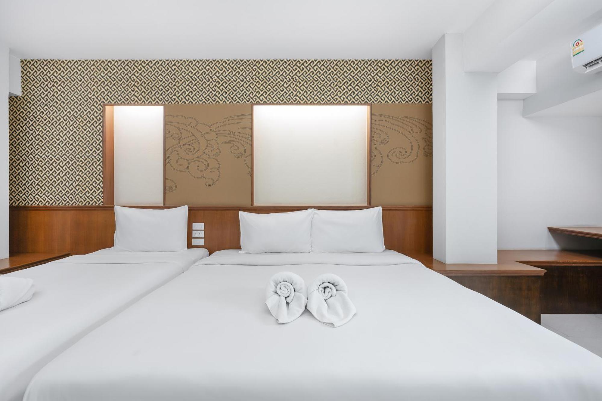 Hotel Cozytel Chiangmai Chiang Mai Esterno foto