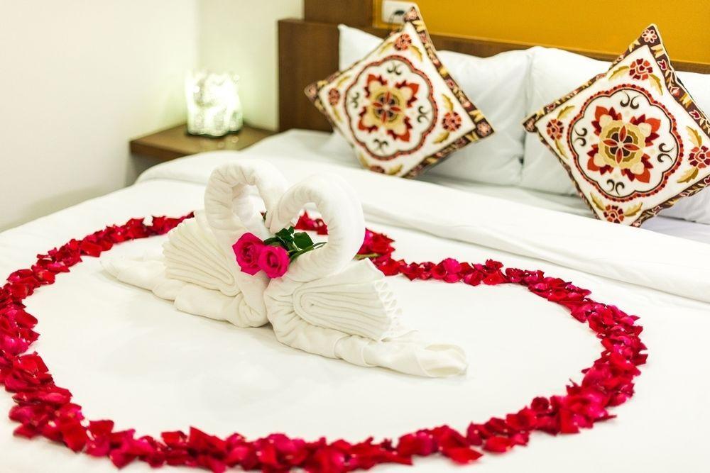 Hotel Cozytel Chiangmai Chiang Mai Esterno foto