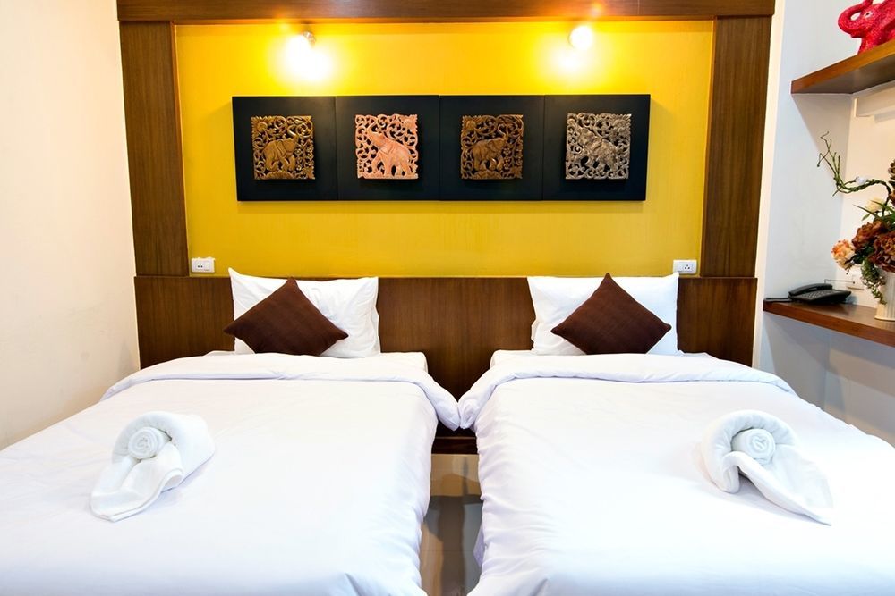 Hotel Cozytel Chiangmai Chiang Mai Esterno foto