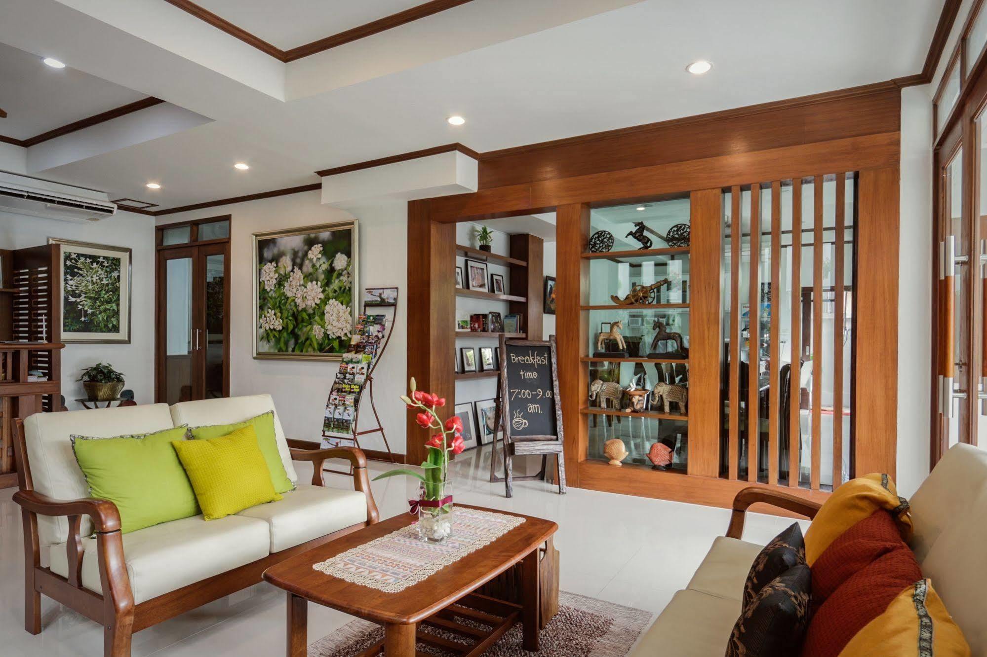 Hotel Cozytel Chiangmai Chiang Mai Esterno foto