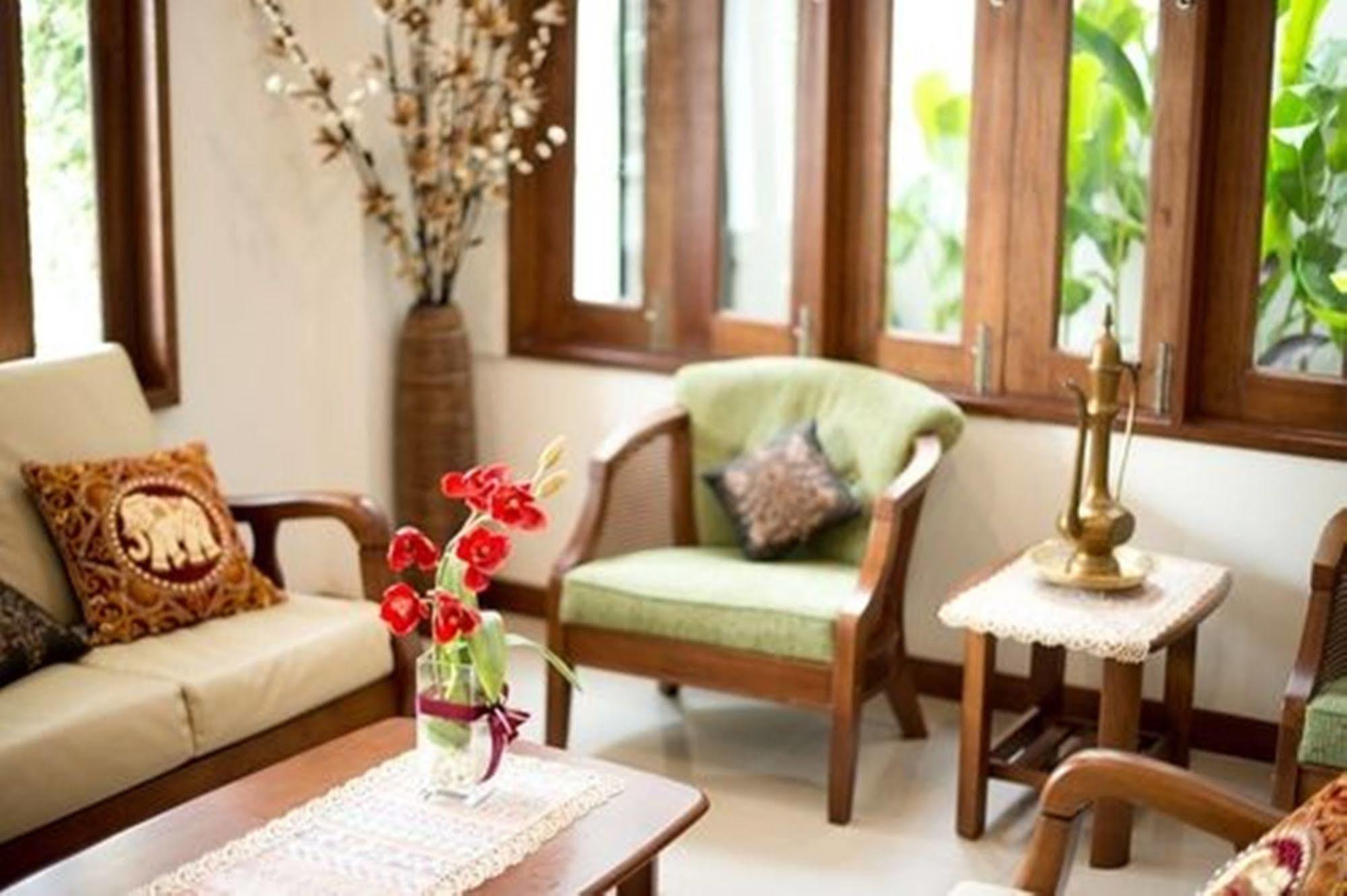 Hotel Cozytel Chiangmai Chiang Mai Esterno foto