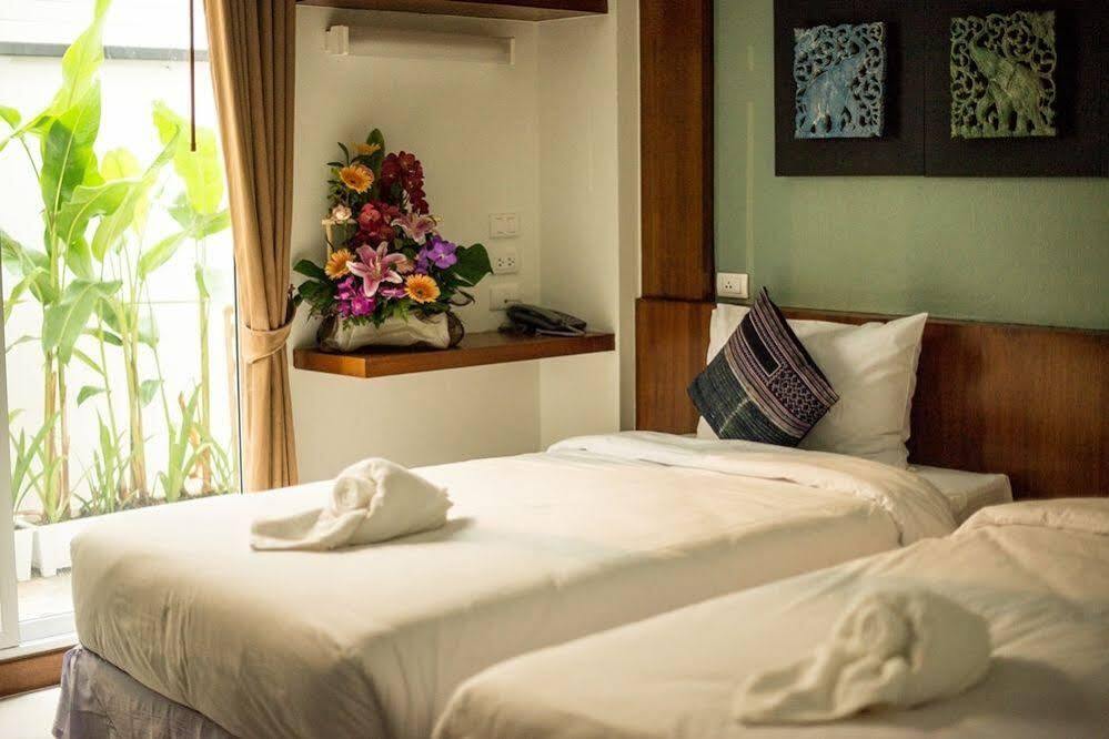 Hotel Cozytel Chiangmai Chiang Mai Esterno foto